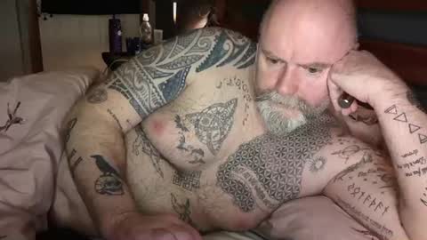 Snapshot of tattooeddilf01 chatting on December 31, 1:15 am Tattooeddilf 01 online show from December 31, 1:15 am