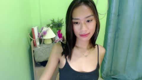 Snapshot of teamo_kiara chatting on March 6, 8:09 am your future wife online show from March 6, 8:09 am