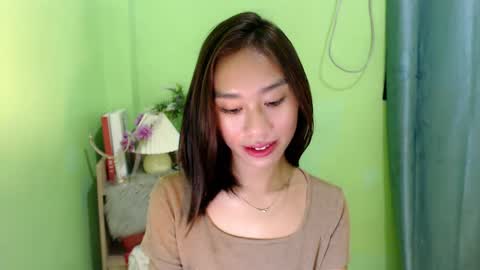 Snapshot of teamo_kiara chatting on March 5, 7:49 am your future wife online show from March 5, 7:49 am