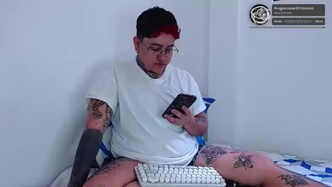 Snapshot of techno_420 chatting on September 9, 4:40 pm Charlee He online show from September 9, 4:40 pm