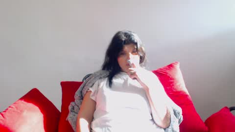 naughty tess online show from February 5, 10:19 am