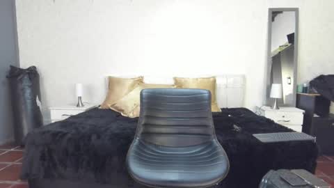 Snapshot of teylor_creed chatting on February 12, 7:56 pm teylor creed online show from February 12, 7:56 pm