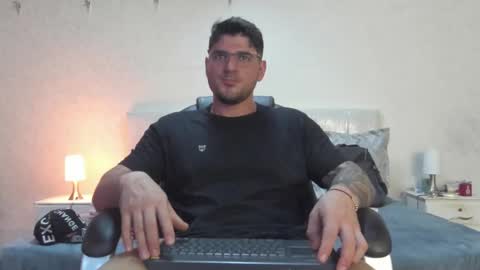 Snapshot of teylor_creed chatting on February 28, 8:07 pm teylor creed online show from February 28, 8:07 pm