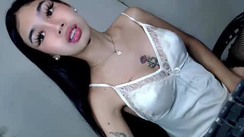 Luna online show from February 15, 2:55 pm