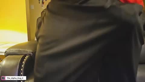 the_alpha_dog_xxx online show from December 15, 11:53 pm