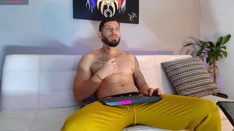 Snapshot of the_golden_boys chatting on December 12, 3:32 am SCOTT THEO KAMERON GENDERSON online show from December 12, 3:32 am