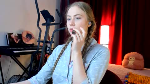 Snapshot of the_steel_magnolia_ chatting on September 16, 10:35 pm Ally STREAMING ON TWITCH NOW Check my Twitter for updates online show from September 16, 10:35 pm