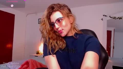 Snapshot of thea_aphros chatting on February 24, 7:30 pm Diosa Afrodita online show from February 24, 7:30 pm