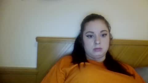 Snapshot of theblackdiamond194588 chatting on December 6, 1:27 pm raissa online show from December 6, 1:27 pm