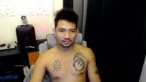 Snapshot of thefriskyasian chatting on September 17, 4:10 pm Jaycee online show from September 17, 4:10 pm