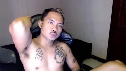 Snapshot of thefriskyasian chatting on January 21, 11:55 pm Jaycee online show from January 21, 11:55 pm