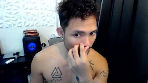 Snapshot of thefriskyasian chatting on September 15, 2:51 pm Jaycee online show from September 15, 2:51 pm