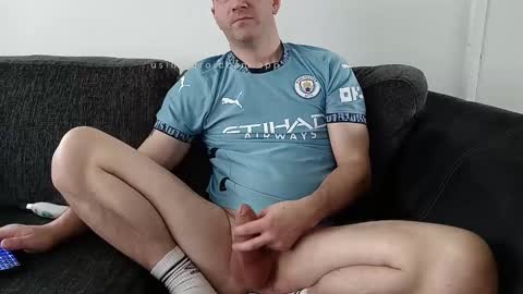 Snapshot of thenakedfootballer chatting on March 7, 1:40 pm Paulo online show from March 7, 1:40 pm