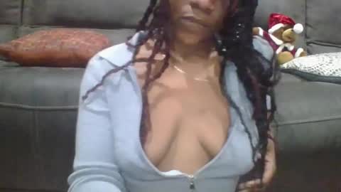 TheNaturalGoddess online show from December 7, 8:27 am