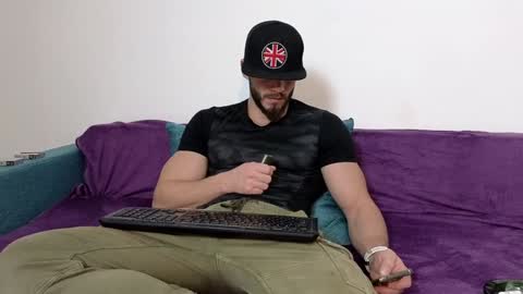 TheTopAlex online show from December 3, 4:20 am