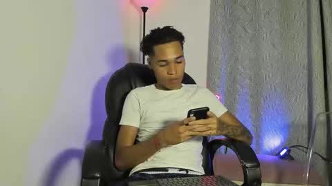 thiagoperez_ online show from September 20, 1:52 am