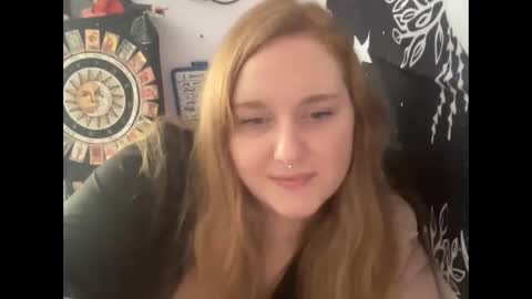 Ariel online show from January 25, 7:28 pm