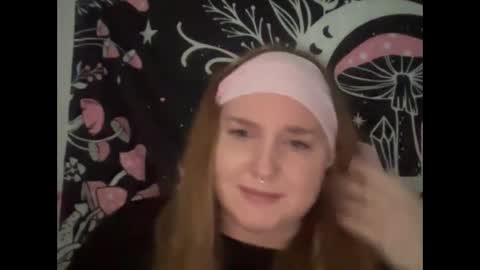 Ariel online show from February 7, 9:37 pm