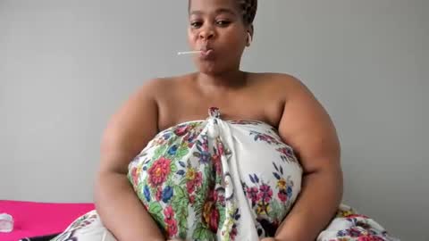 thickleeyanax online show from February 15, 11:17 am