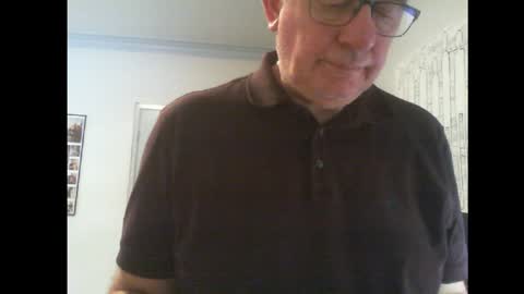 Snapshot of thickmelnik chatting on January 27, 3:26 am James online show from January 27, 3:26 am