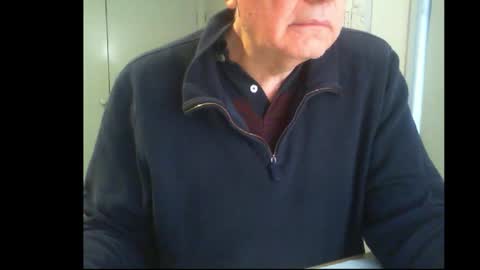 Snapshot of thickmelnik chatting on September 10, 6:47 am James online show from September 10, 6:47 am