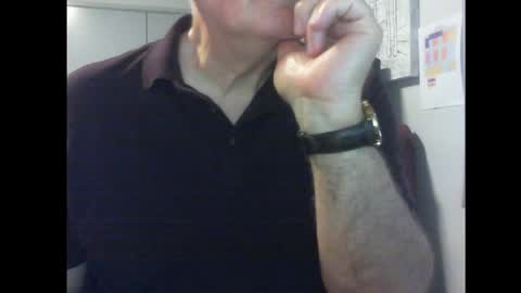Snapshot of thickmelnik chatting on January 20, 12:36 am James online show from January 20, 12:36 am