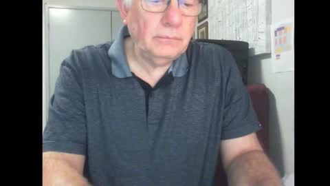 Snapshot of thickmelnik chatting on February 18, 12:49 pm James online show from February 18, 12:49 pm