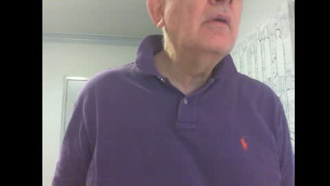 Snapshot of thickmelnik chatting on January 28, 10:56 pm James online show from January 28, 10:56 pm