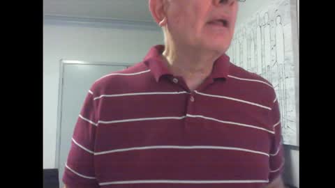 Snapshot of thickmelnik chatting on February 3, 3:31 am James online show from February 3, 3:31 am