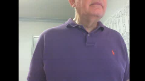 Snapshot of thickmelnik chatting on January 18, 11:44 pm James online show from January 18, 11:44 pm
