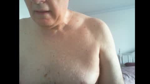 Snapshot of thickmelnik chatting on January 20, 9:11 pm James online show from January 20, 9:11 pm