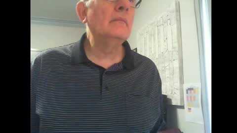 Snapshot of thickmelnik chatting on February 10, 12:41 am James online show from February 10, 12:41 am