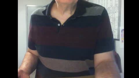 Snapshot of thickmelnik chatting on March 9, 1:25 am James online show from March 9, 1:25 am