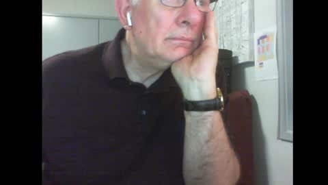 Snapshot of thickmelnik chatting on January 20, 1:21 pm James online show from January 20, 1:21 pm