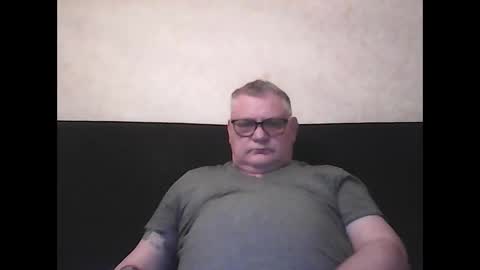 Thierrysymp online show from February 4, 5:12 pm