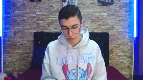 Thomas online show from February 18, 1:44 pm