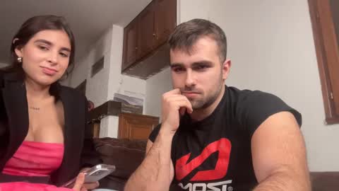 Snapshot of thony_grey chatting on December 3, 10:56 pm Thony Grey online show from December 3, 10:56 pm