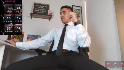 Snapshot of thonydupont chatting on March 8, 1:06 am thonydupont online show from March 8, 1:06 am