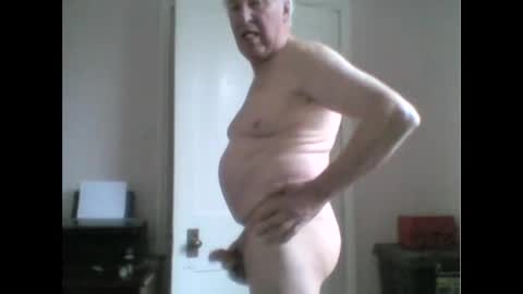 Snapshot of thruster99 chatting on December 5, 1:22 pm thruster99 online show from December 5, 1:22 pm