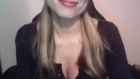 Tifanny online show from March 4, 11:22 pm