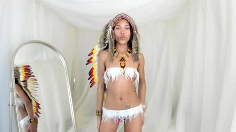 Snapshot of tifanny_eve chatting on February 15, 4:12 pm Dani online show from February 15, 4:12 pm
