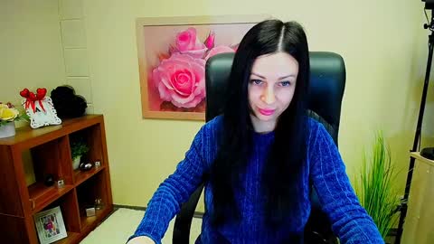 Snapshot of timeparadice chatting on December 26, 12:05 pm Luisa online show from December 26, 12:05 pm