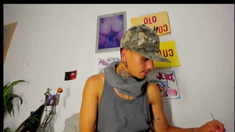 Snapshot of timewith_sebas chatting on September 13, 12:46 am salem online show from September 13, 12:46 am