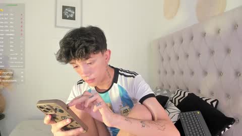 Snapshot of timothy_ross chatting on January 26, 10:35 pm Timothy 21 years old online show from January 26, 10:35 pm
