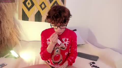 Snapshot of timothy_ross chatting on February 25, 8:11 pm Timothy 21 years old online show from February 25, 8:11 pm