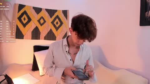 Snapshot of timothy_ross chatting on February 18, 8:47 pm Timothy 21 years old online show from February 18, 8:47 pm