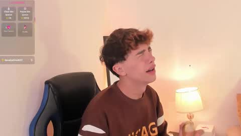 Snapshot of timothy_ross chatting on September 19, 8:23 pm Timothy 21 years old online show from September 19, 8:23 pm