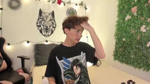 Snapshot of timothy_ross chatting on March 12, 3:57 am Timothy 21 years old online show from March 12, 3:57 am
