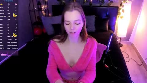Snapshot of tina_tayllor chatting on March 11, 2:18 pm Tina Tayllor MY SHEDULEMondayTuesdaySaturdaySunday online show from March 11, 2:18 pm