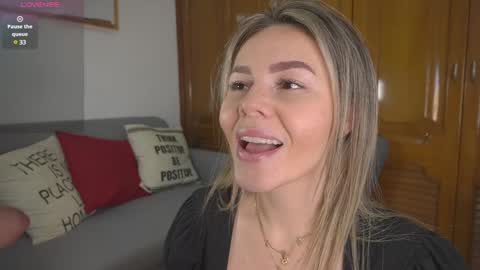 Snapshot of tinacb chatting on March 12, 12:15 pm tinacb online show from March 12, 12:15 pm